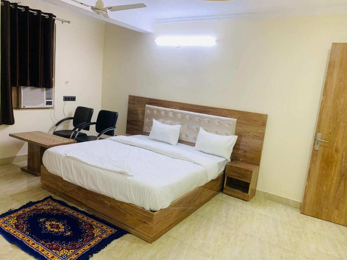Shri Ram Home Stay นิวเดลี ภายนอก รูปภาพ